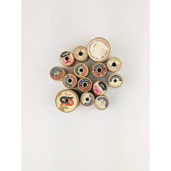 Old Wooden Spools of Thread Lot All Wood | 14 Vintage Wood Thread Empty Spools - Picture 6 of 7